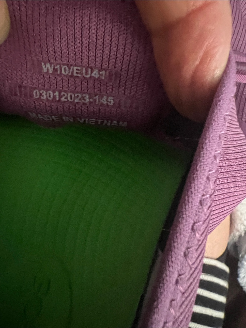 OOFOS OOmg Sport LS Women's White/Plum  Size 10 - Picture 7 of 8